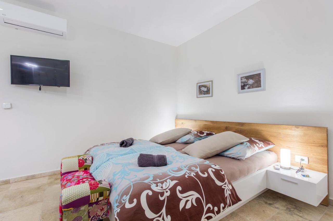 Dalmata Lounge Apartment Starigrad Paklenica Luaran gambar
