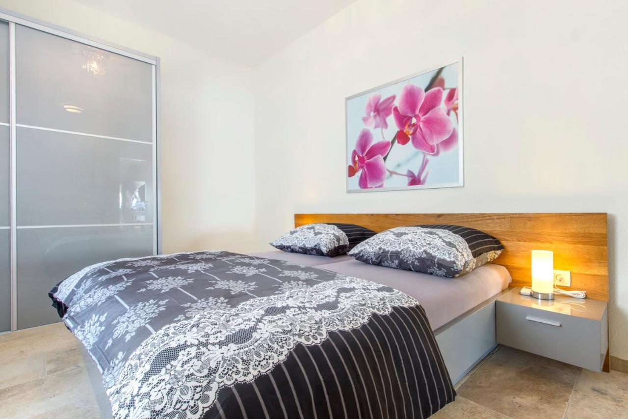 Dalmata Lounge Apartment Starigrad Paklenica Luaran gambar