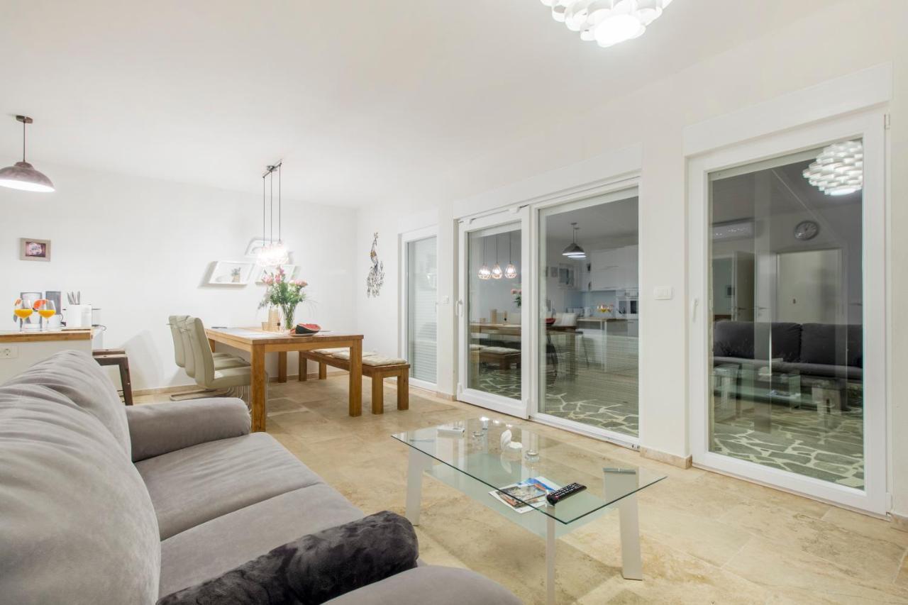 Dalmata Lounge Apartment Starigrad Paklenica Luaran gambar