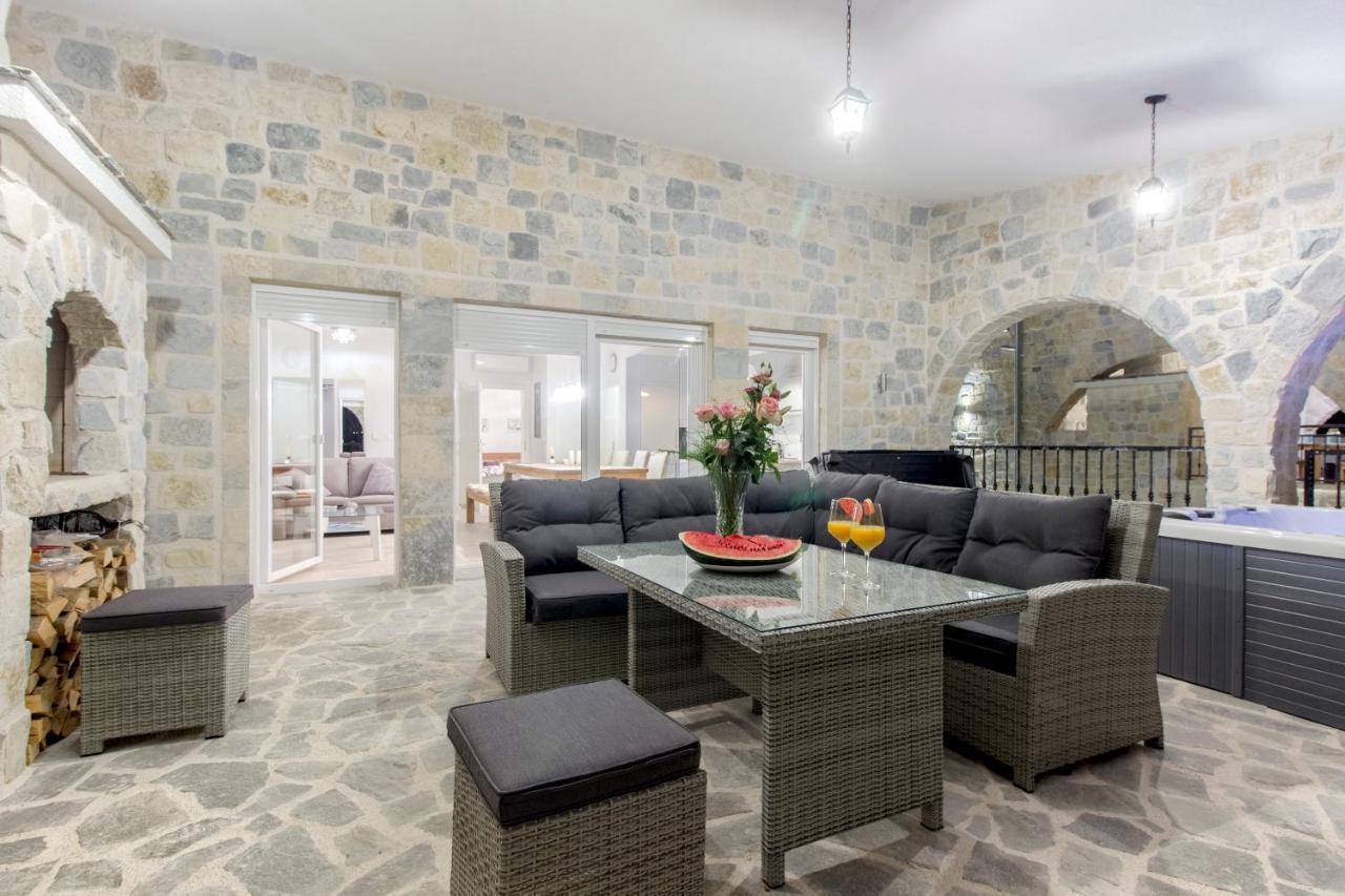 Dalmata Lounge Apartment Starigrad Paklenica Luaran gambar