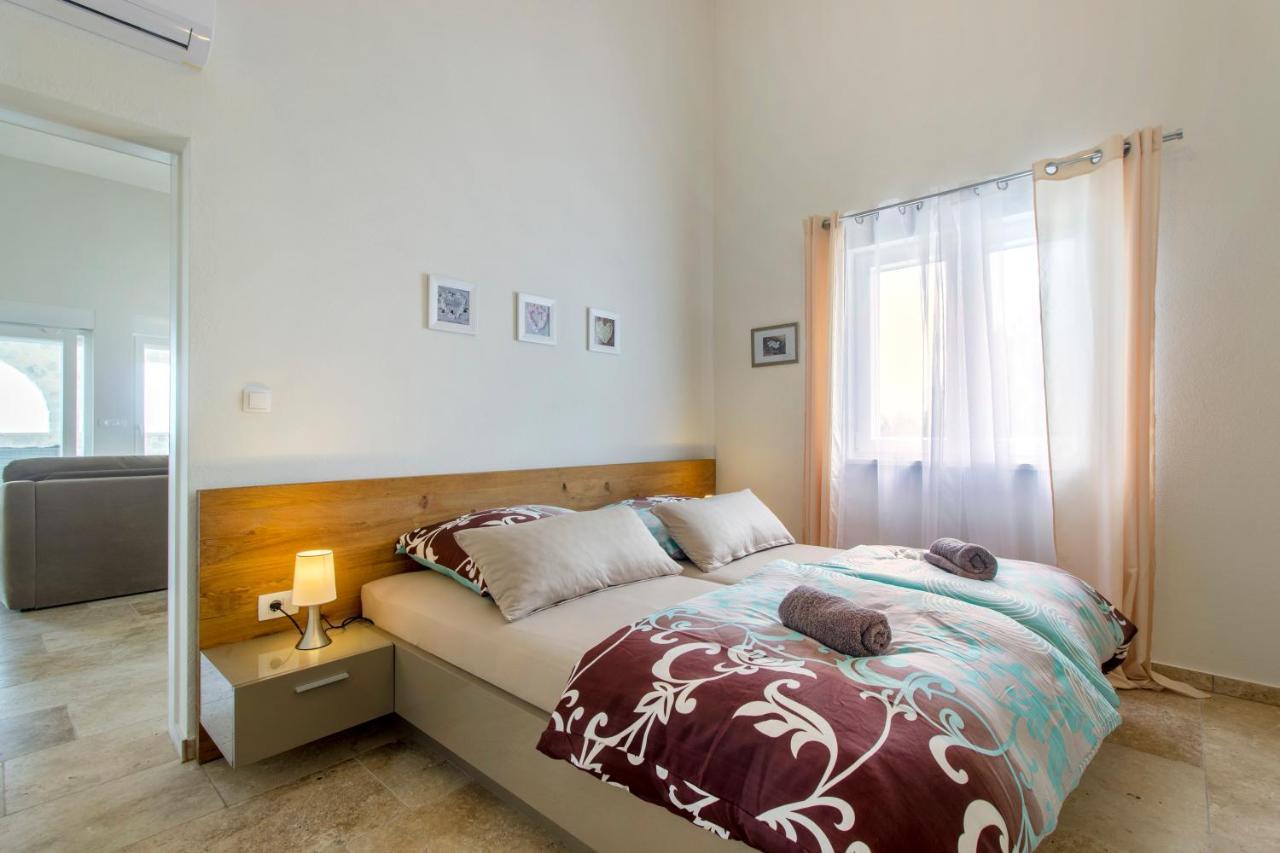 Dalmata Lounge Apartment Starigrad Paklenica Luaran gambar
